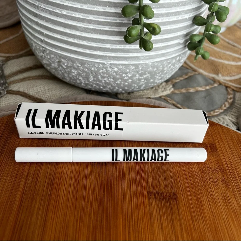 IL MAKIAGE Black Card Liquid Eyeliner Ultra-Black Waterproof Liner NIB Full Size